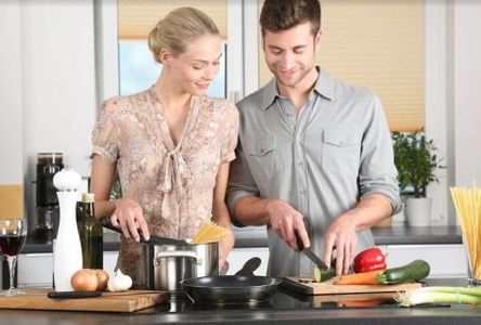 COUPLE_COOKING-RS.jpg