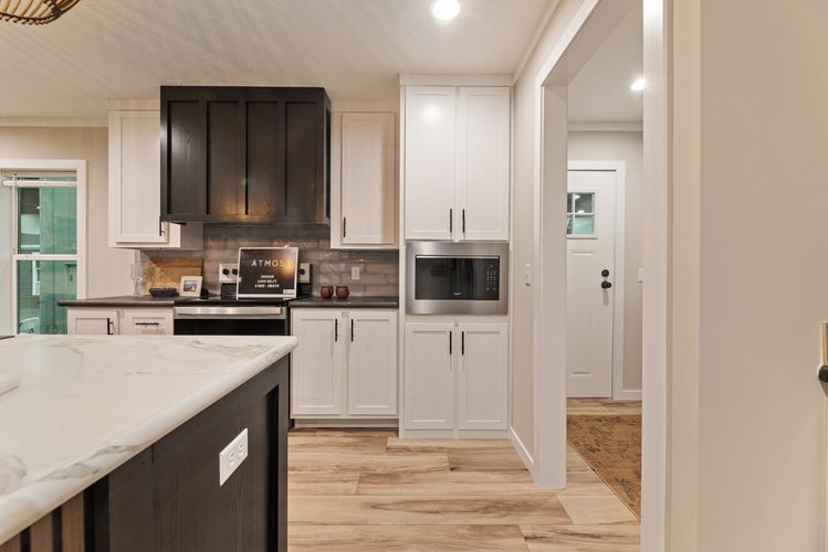 25_fw_250_atmos_28603n_kitchen_005_web_1738963904244_1322_12.jpg