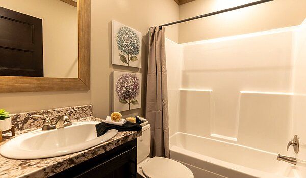 Biloxi-24-The Canyon Creek CS-1622-bath-5_thumb_xxl.jpg