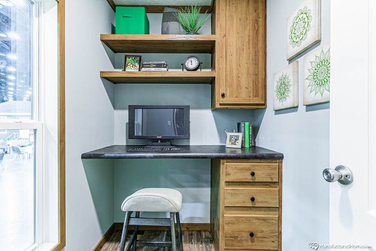 The Excalibur 32644X-uti-2.jpg