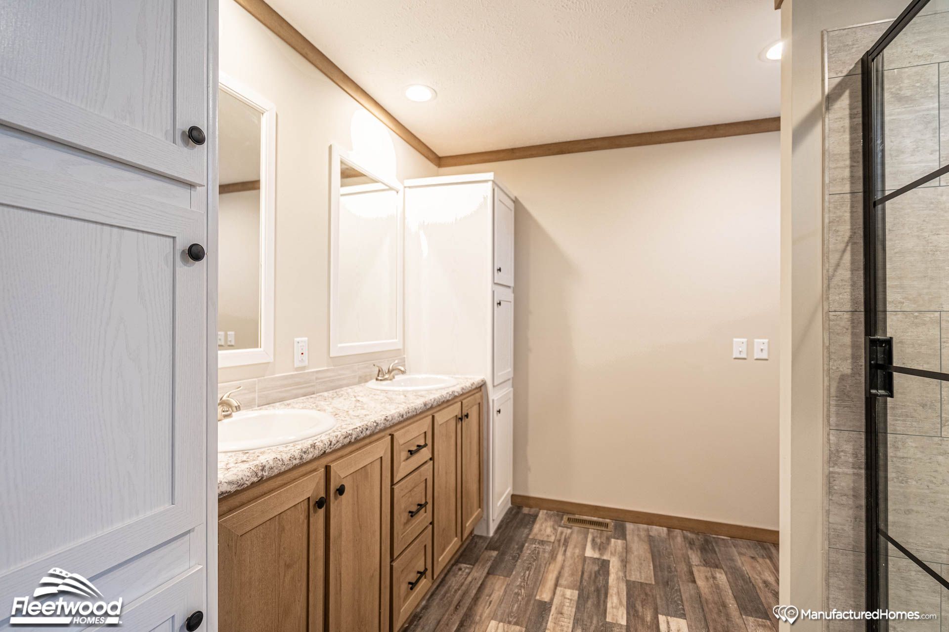 mtvernon-Extreme Bella 28483H-bath-1.jpg