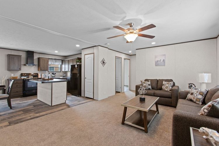 21_fw_250_xtreme_express_28443w_livingroom_001_1752007990653_1323_12.jpg