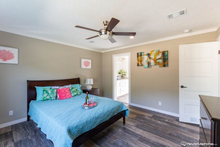 MHM-The Bayou CS-2802-bed-3.jpg