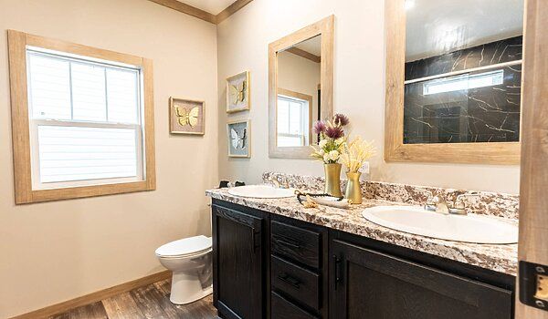 Biloxi-24-The Canyon Creek CS-1622-bath-1_thumb_xxl.jpg