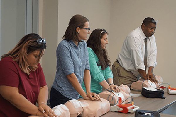 cpr_class_600x400.jpg