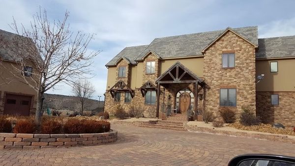 Hall's Mansion
