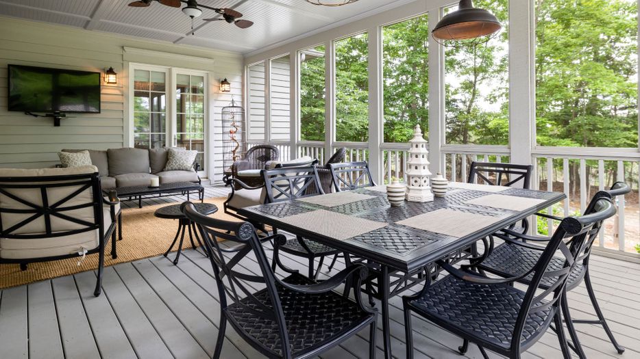 home deck with outdoor furniture