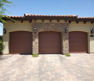 garage-door-painting-services-stucco-exterior.jpg