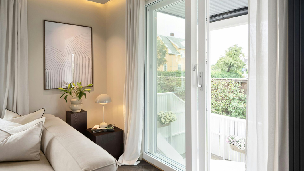 Laminated vs. Tempered Glass What to Know.jpg