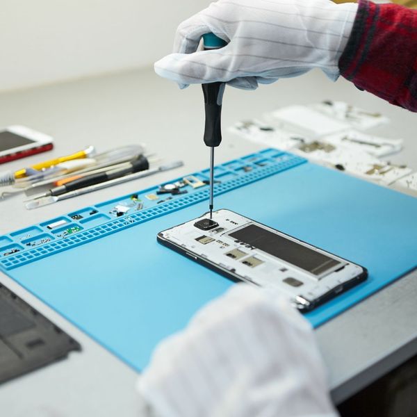 How Quick and Reliable Cell Phone Repair Can Save Your Day 1.jpg