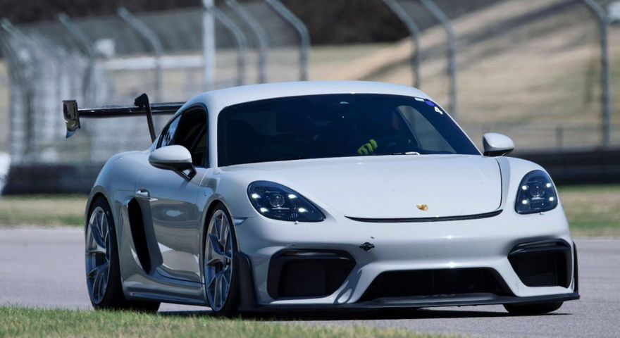 GT4-bg.jpg