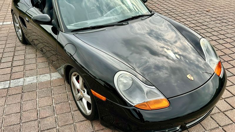 Image of a black Porsche