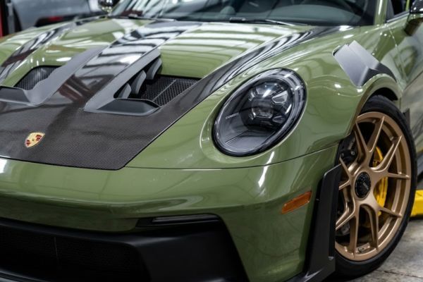 close up of Porsche gt2