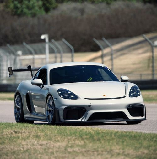 GT4 ON TRACK.jpg