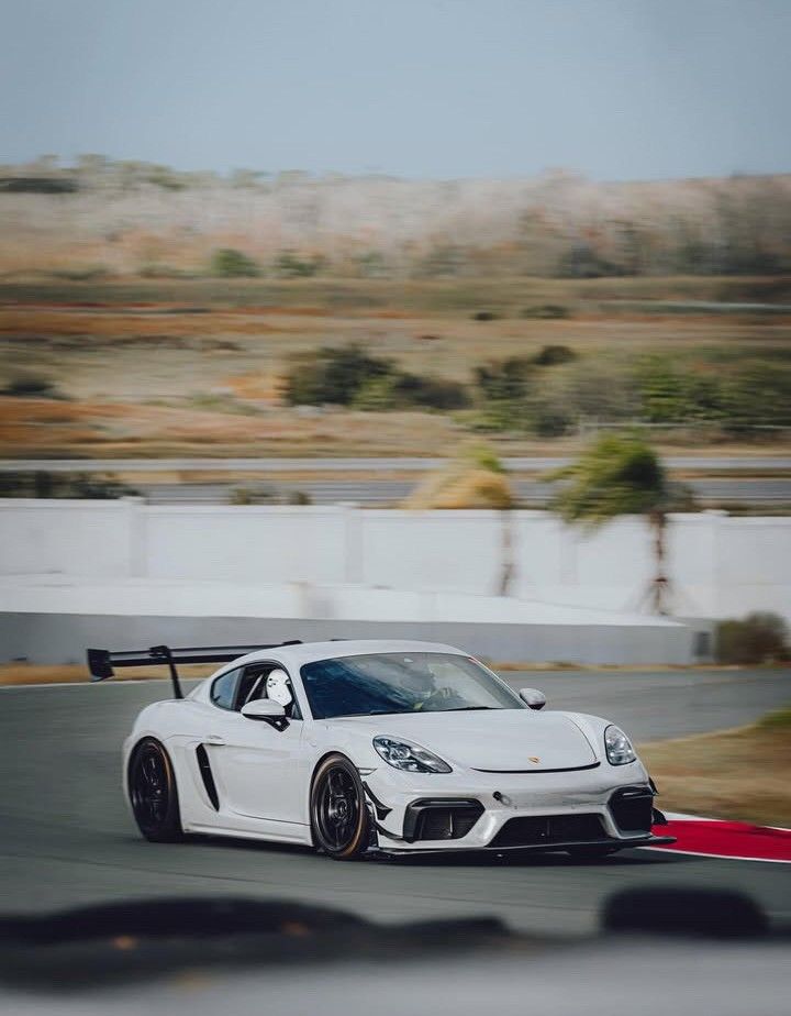 TRACK DAY.jpg