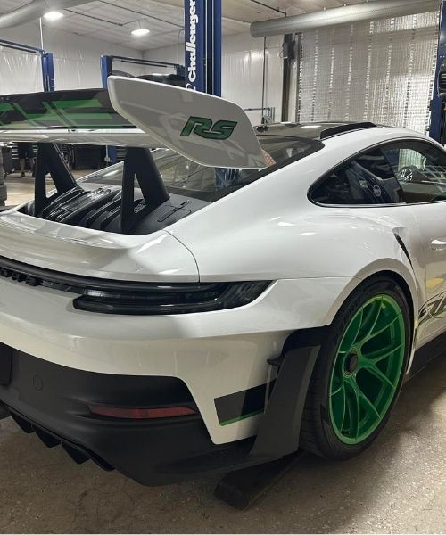 Porsche. Porsche.