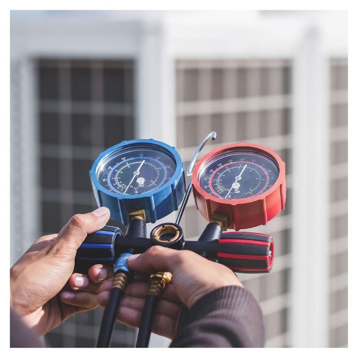 AC pressure gauges