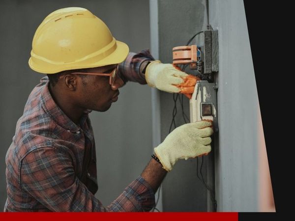 dumbwaiter mechanic