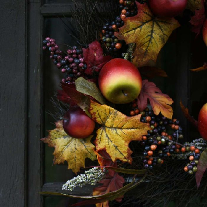 Create Your Own Fall Wreath.jpg