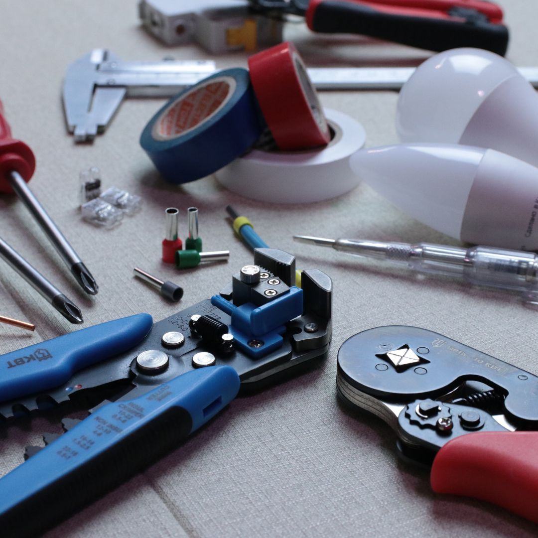 Common general contractor tools