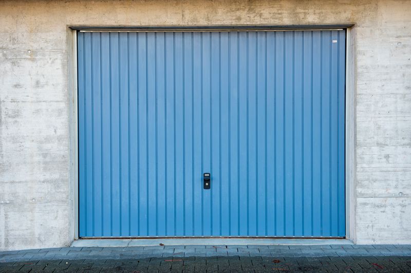 3 Ways To Diagnose Common Garage Door Problems Rocket Garage