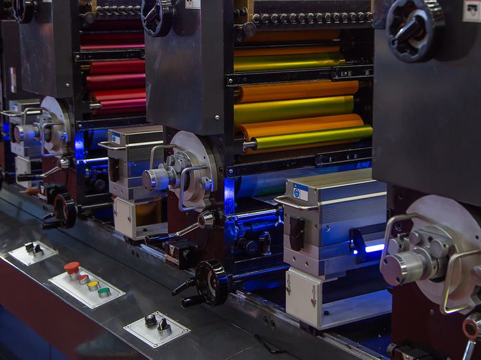 Flexographic printing machine for labels, tape, bags, boxes and banners.