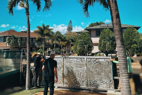 Kapalua Gate Installation - 2.png