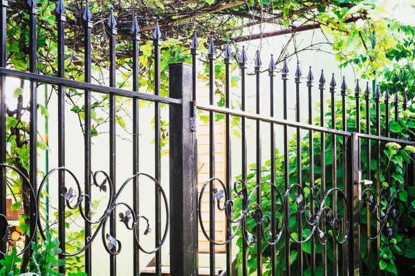 Custom Gate Painting Finishes2.png