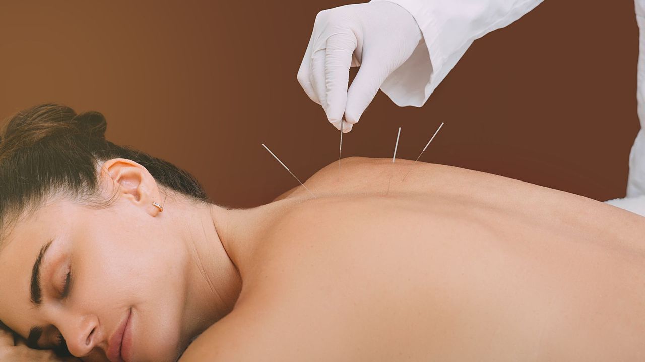 M36751 - Managing Chronic Pain with Acupuncture in Naperville - Hero.jpg