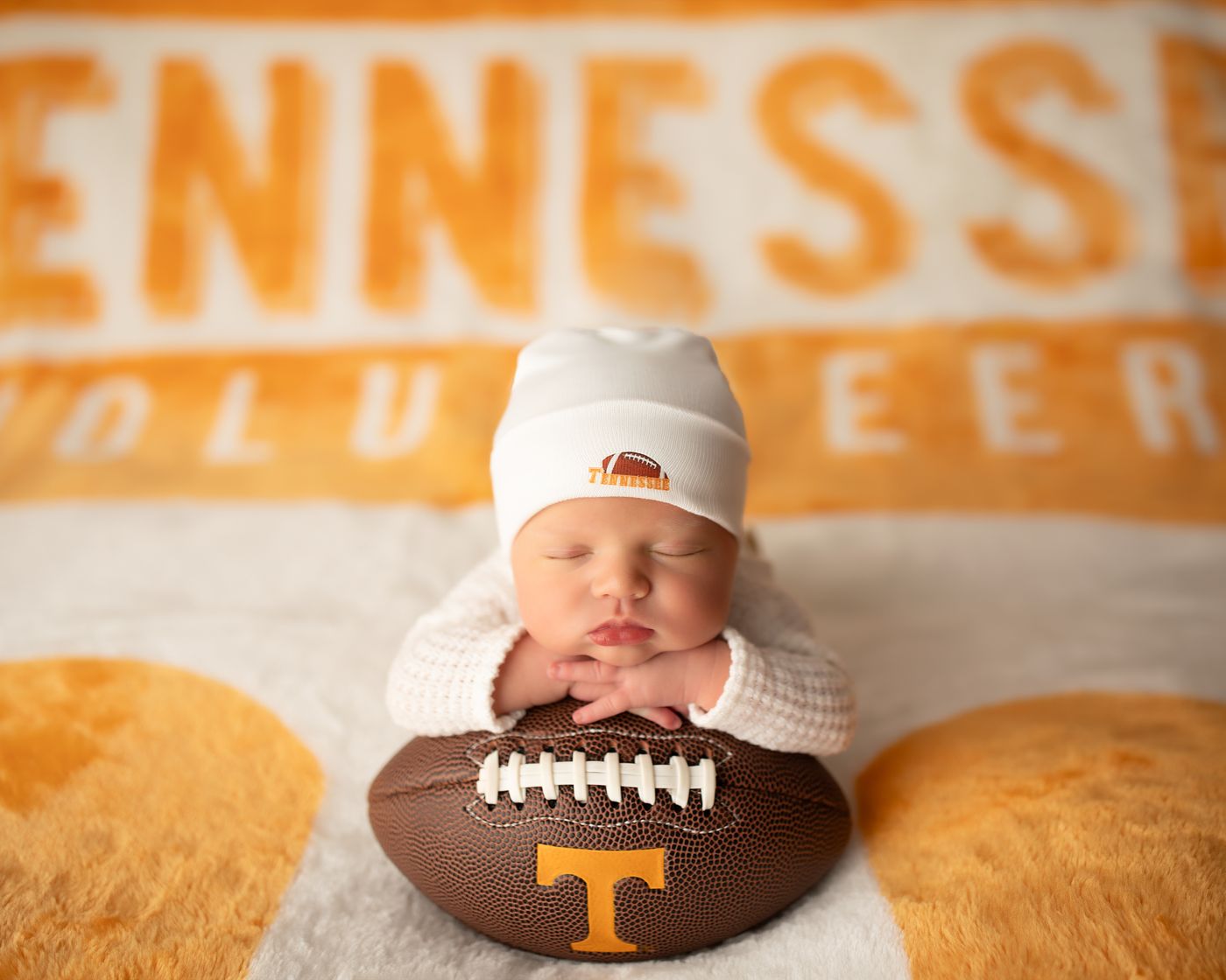 Newborn wth University of Tennessee Kelly Saxon Photography FAQ