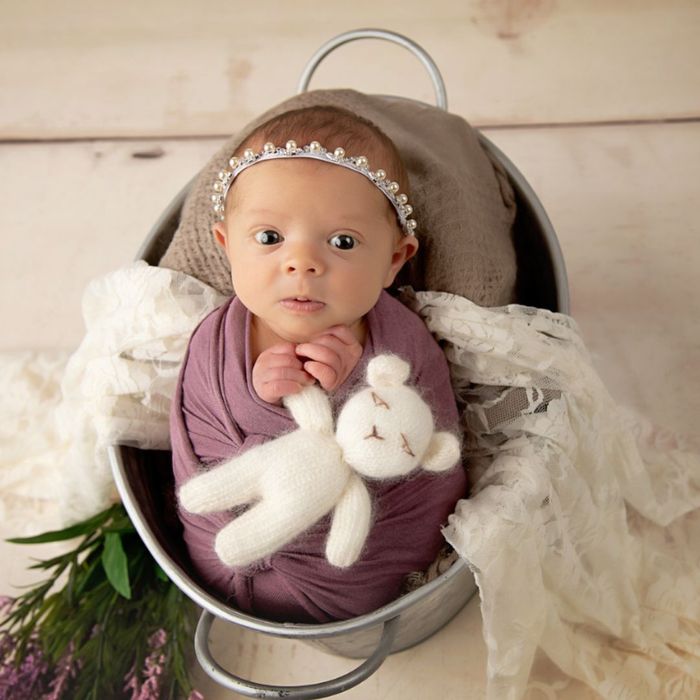 Professional Tips for Taking Amazing Newborn Photos-1080x1080-Image 3.jpg