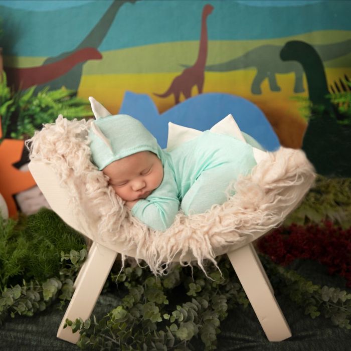 Professional Tips for Taking Amazing Newborn Photos-1080x1080-Image 2.jpg