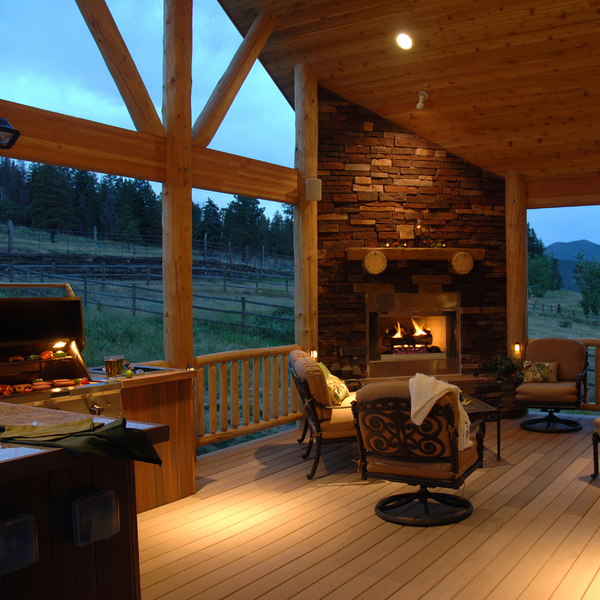 Designing the Ultimate Outdoor Entertaining Space - 2.png