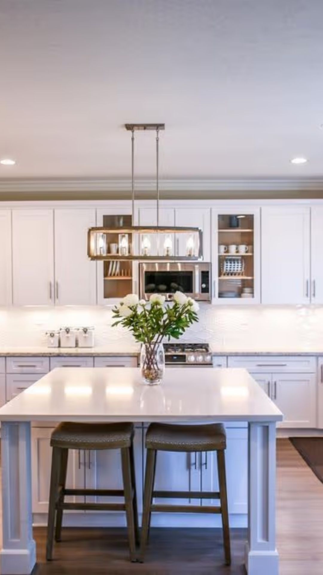Modern residential kitchen with an island 