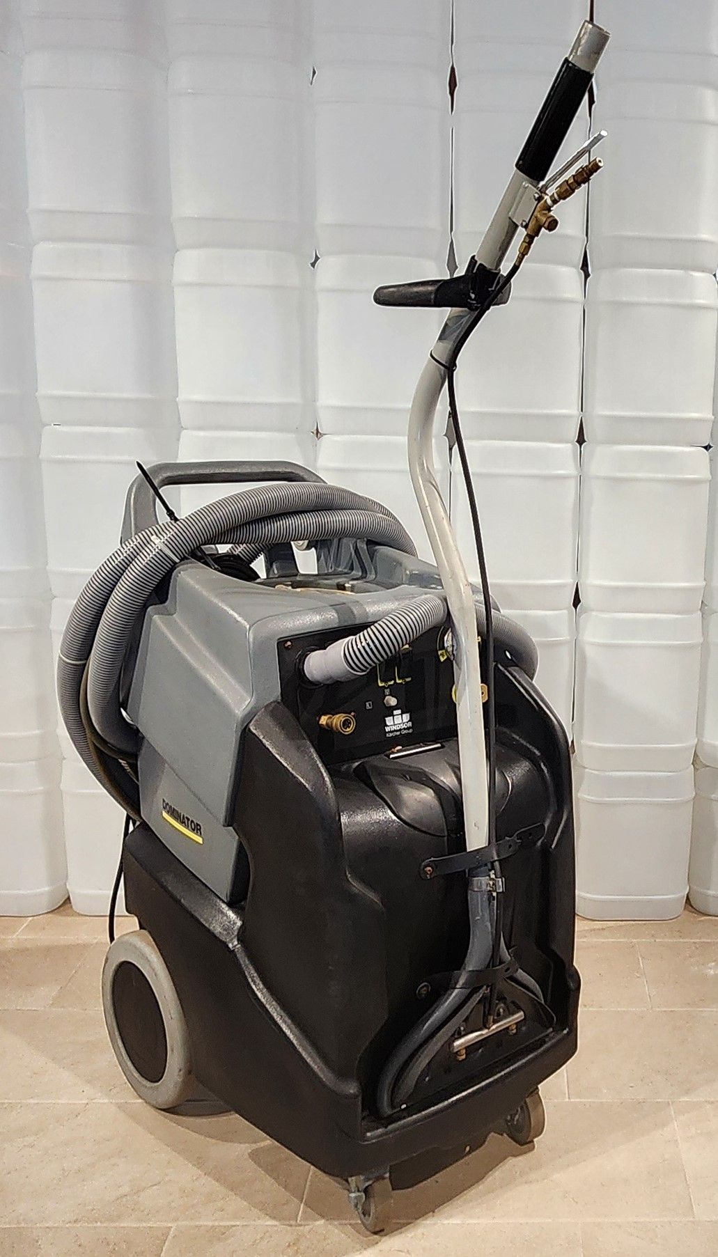 Dominator windsor carpet extractor cold only.jpg