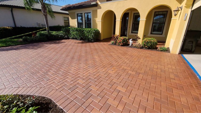 A driveway with sealant applied
