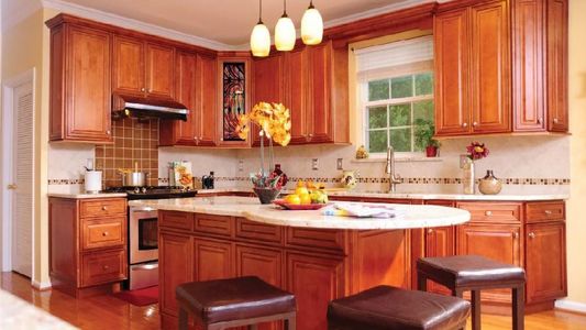 Cabinets in Mocha Glaze Color
