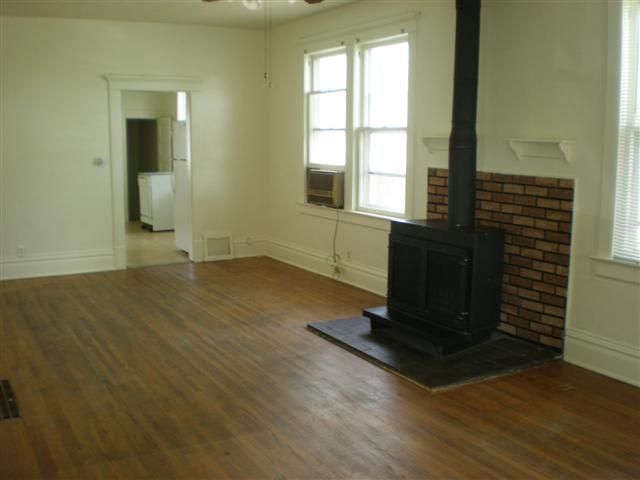 P1010002 (Small).JPG