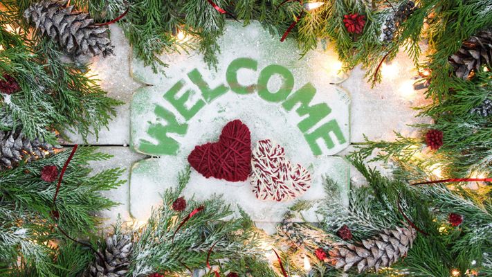 wreath with welcome in the center