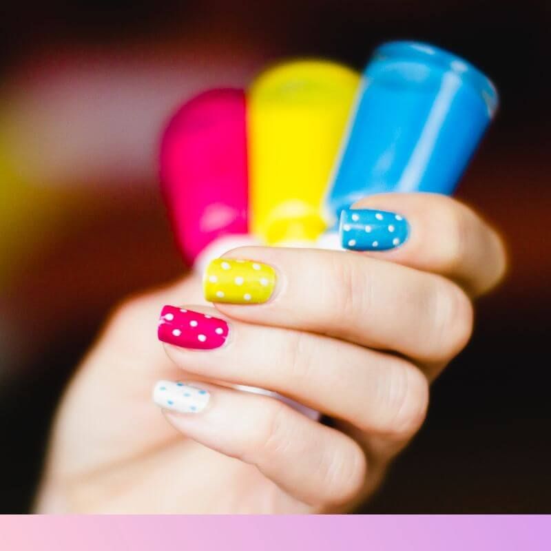 kids manicured nails