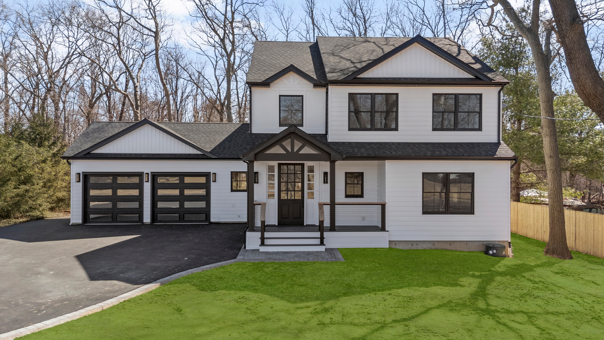 Custom Home - Long Island - John J Contracting 