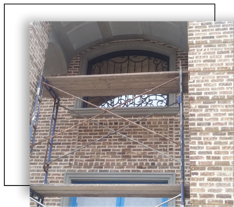 Image of an arch under construction