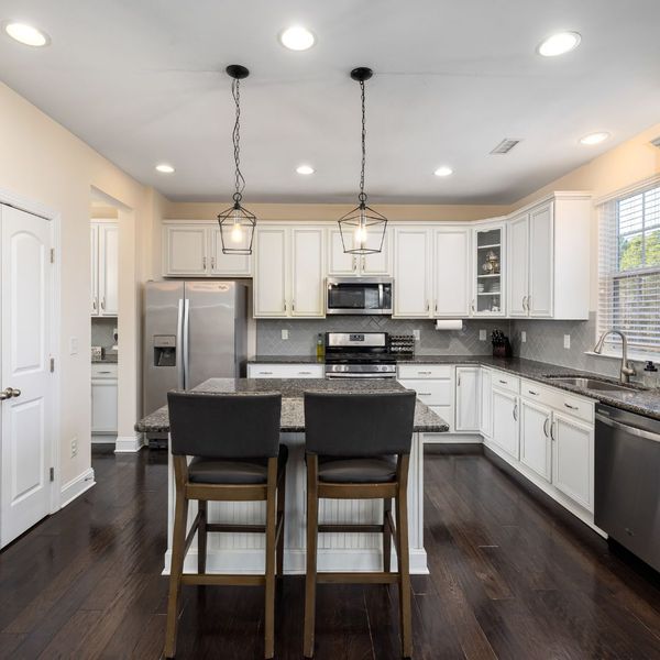 4 The Impact of New Cabinets on Home Value and Appeal.jpg