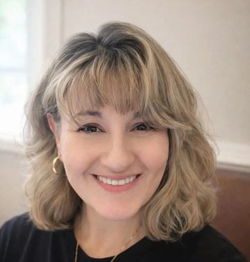 Amila-1920w.jpg copy.jpg