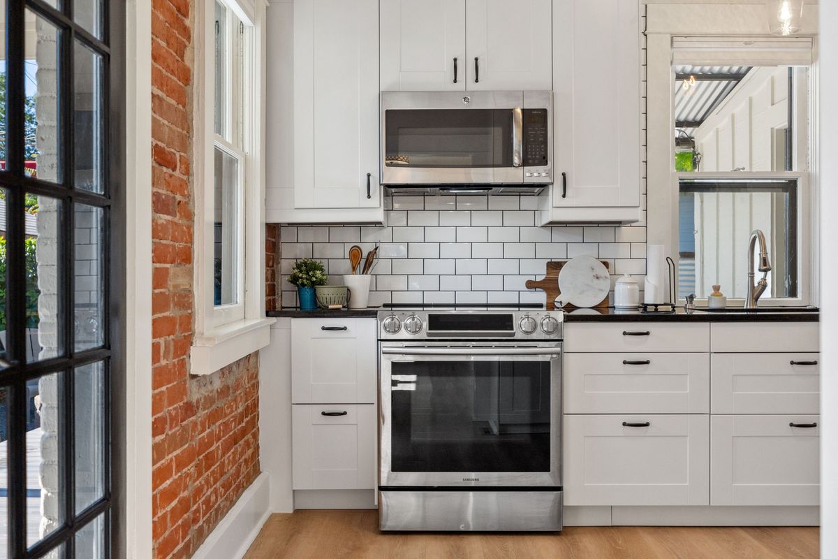 15-print-138 E 8th St, 15.jpg