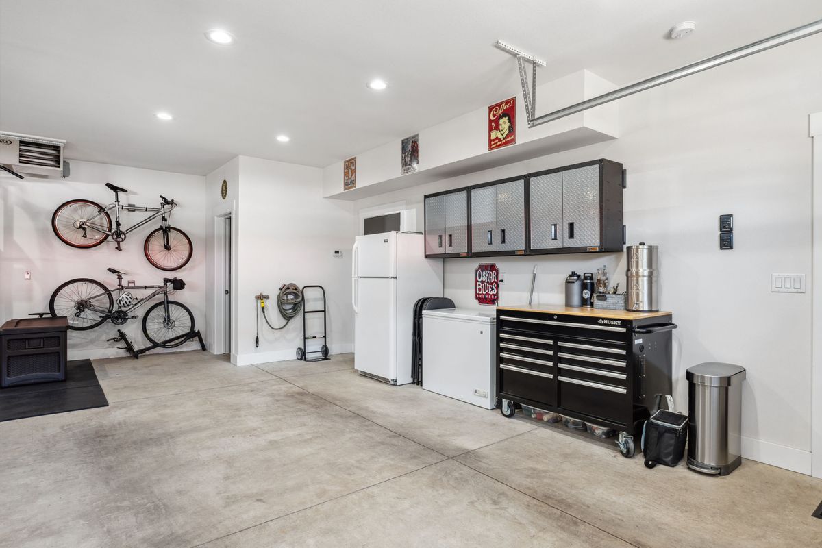 29-print-138 E 8th St, 29.jpg