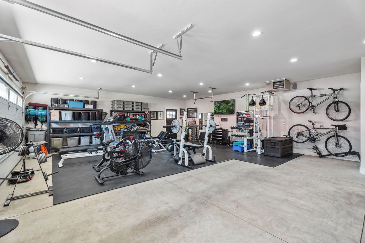 27-print-138 E 8th St, 27.jpg