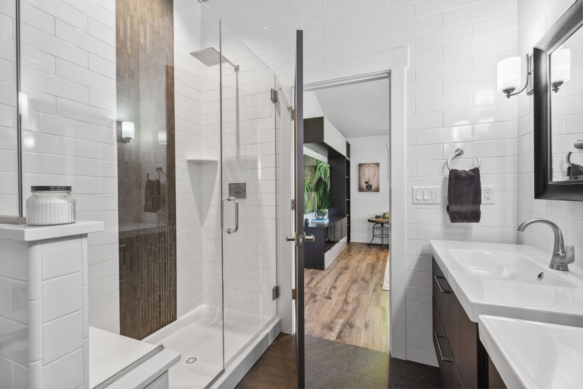 39-print-138 E 8th St, 39.jpg