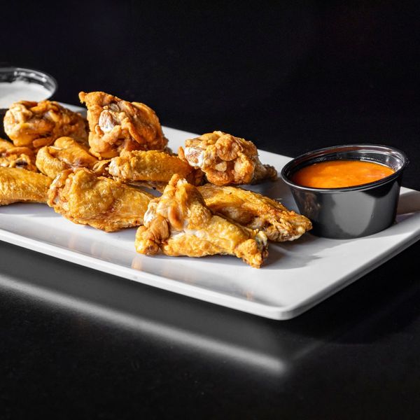 How B Squared Bar and Grill Creates an Unmatched Game Day Atmosphere2.jpg