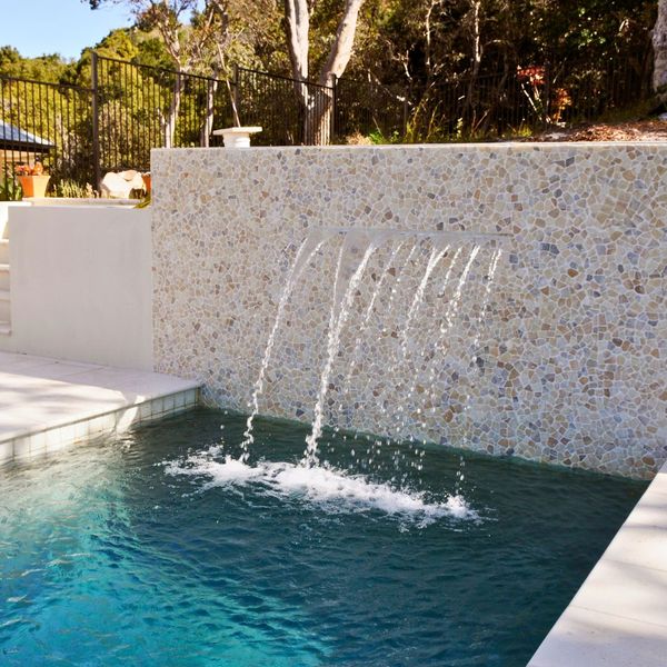 pool water feature